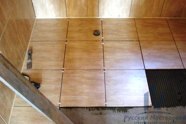 Можно ли положить плитку на деревянный пол?