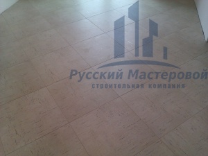 Укладка керамической плитки на пол от строительной компании Русский Мастеровой