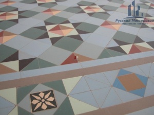 Облицовка полов керамической плиткой по диагонали от строительной компании Русский Мастеровой