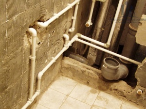 Демонтаж труб водоснабжения (до 50 см) от строительной компании Русский Мастеровой